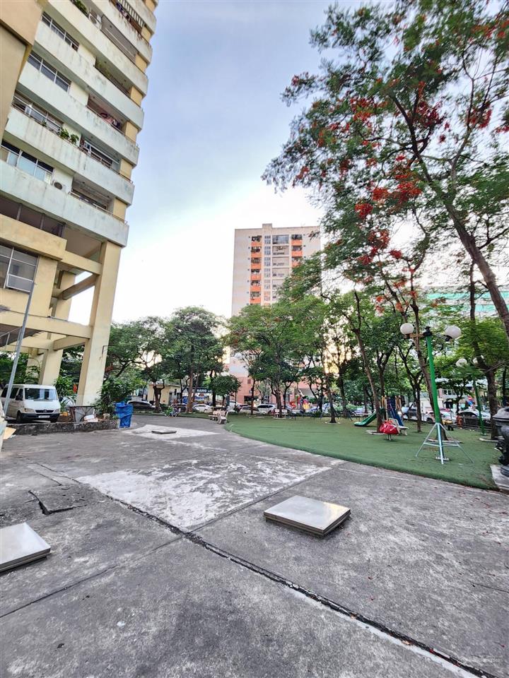 Căn hộ lô góc trần quý kiên 65 m². giá 4.35 tỷ. view thoáng, 0902 120 ***. hường
