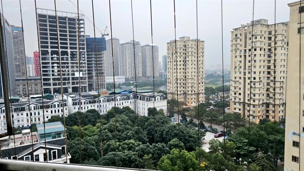 Bán ch lô góc 2 thoáng nam trung yên  mạc thái tổ 
81 m  4,45 tỷ view đẹp.  0902 120 *** hường
