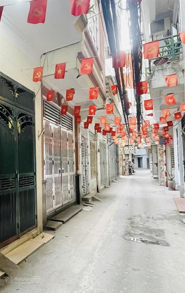 Bán nhà khâm thiên, 7,75 tỷ, 41m2, nội thất cơ bản  ngõ ba gác phóng  kinh doanh 0902 120 *** hường