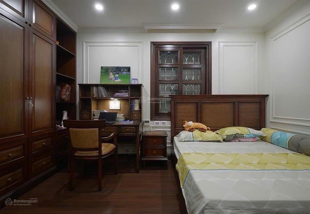Bán gấp biệt thự lô góc đường số 3 ven sông 240m2 (14 x 18) 4 tầng 42,5 tỷ tl
