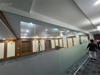 Cho thuê tòa building phố trần thái tông, cầu giấy 189m2, mt 11m, giá 40 triệu full đồ.