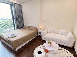 Chính chủ cần bán căn studio 30m2 tòa b tầng 1501 vinhomes smart .giá 2.8 tỷ bao phí