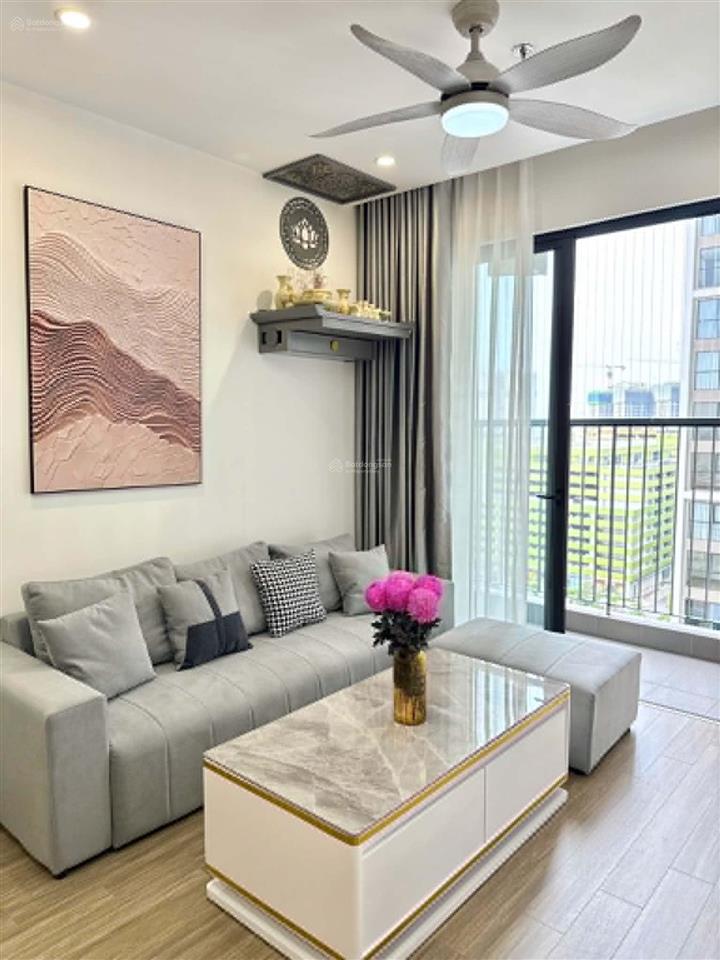 Chính chủ cần bán căn 1pn+ 43m2 tòa tc1 tầng 1215 vinhomes smart .giá 3.8 tỷ bao phí