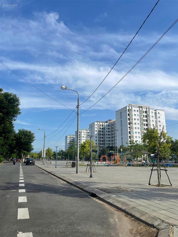 Siêu phẩm 300m2 mặt tiền thăng long giá bán trong tháng 8