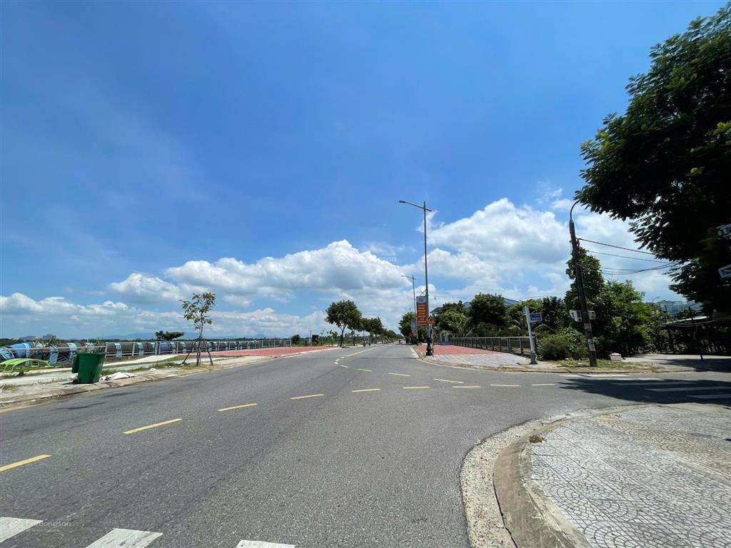 Siêu phẩm 300m2 mặt tiền thăng long giá bán trong tháng 8