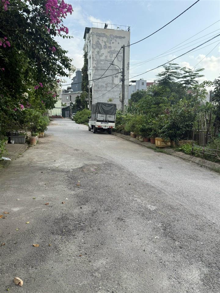 Bán đất tái định cư thạch bàn, vỉa hè, ô tô tránh, 80m2, mặt tiền 5,3m, giá nhỉnh 13 tỷ.
