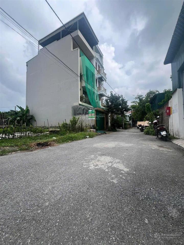 Bán đất tái định cư thạch bàn, vỉa hè, ô tô tránh, 80m2, mặt tiền 5,3m, giá nhỉnh 13 tỷ.