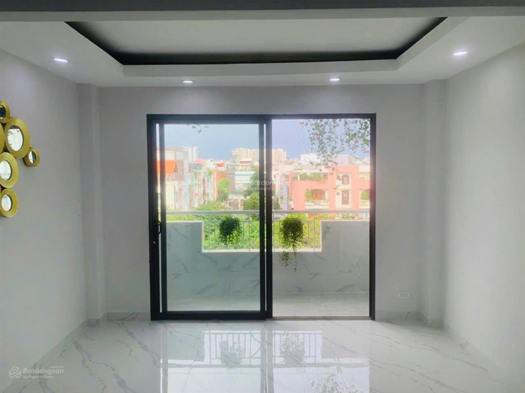 Bán căn hộ chung cư lê thị riêng q10  50m2 (2pn)  nhà mới đẹp, chủ rất thiện chí  giá 2.65 tỷ