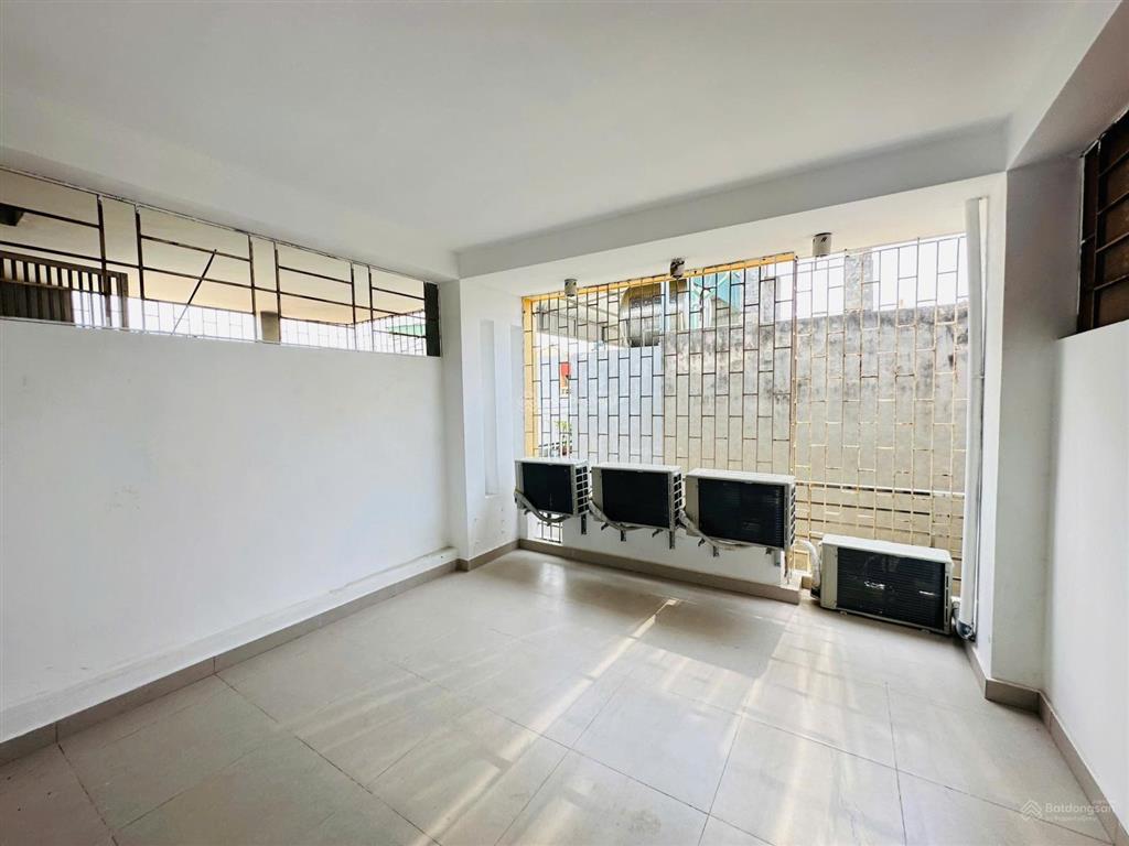 Nhà mới ngõ thoáng xuân la tây hồ 36m², 5 tầng, 10.8 tỷ, full nội thất, gần hồ tây  0962 113 ***