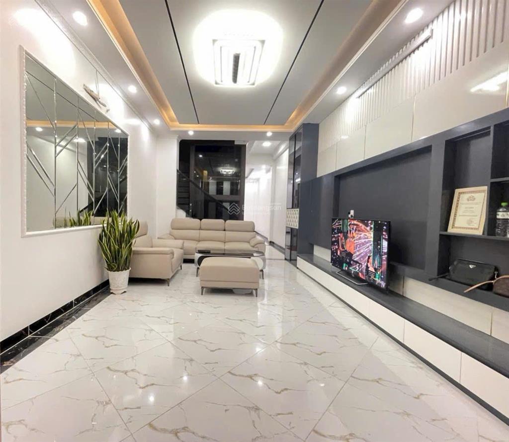 Nhà phú đô mới tinh 63m, 11,9tỷ thang máy giếng trời ô tô 30m gần hồ điều hòa,  0962 113 ***