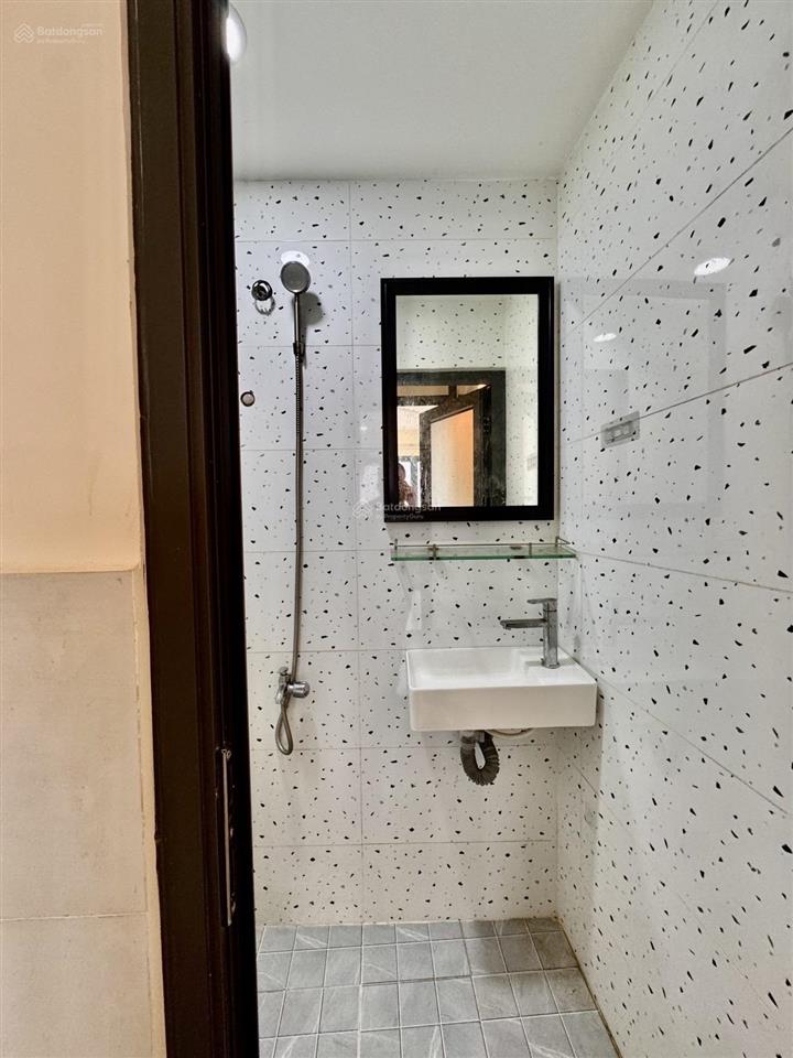 Bán np tại 11, bình thạnh, hcm giá 4,9 tỷ, diện tích 20m2, 2pn, 2wc