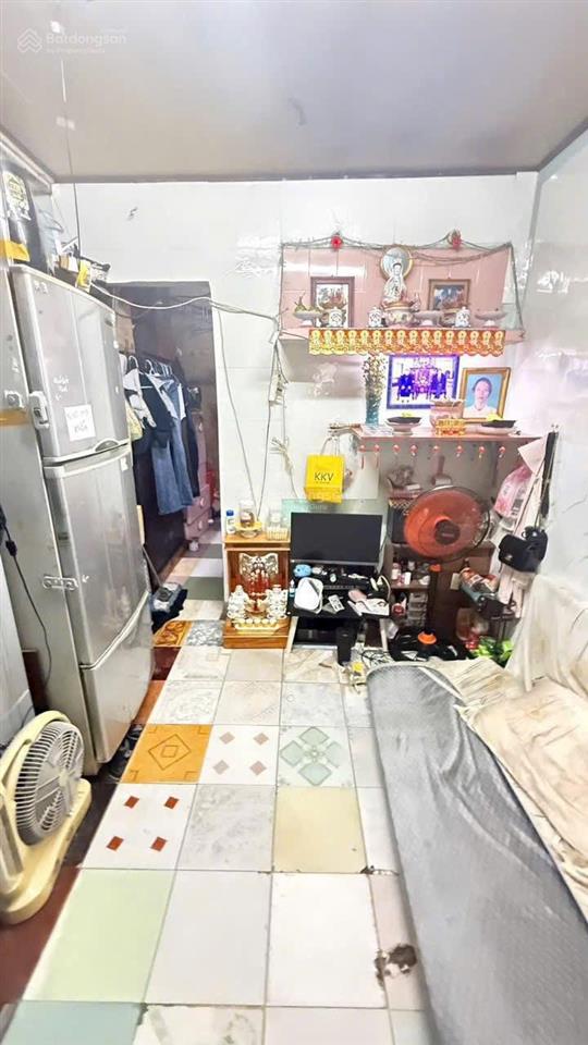 Bank cho vay 2,7 tỷ  bán 2,55 tỷ 18m2  hẻm 3 gác