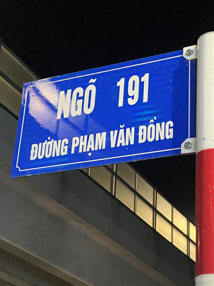 Chính chủ! bán nhà 40 ngõ 191 phạm văn đồng, 34m*5t*giá 8,5t, ful nội thất,cách ô tô tránh 15m, ở v