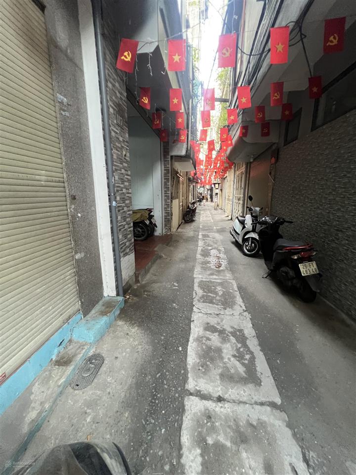 Chính chủ, bán mảnh đất,ngõ 97/109/2 phố thái thịnh, sau qh là mặt phố, 62m2* mt 7,5m*13,8tỷ.