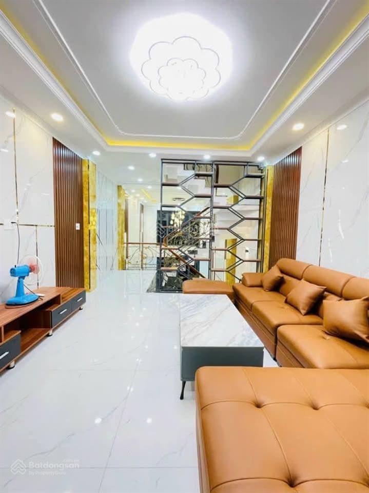 Có 102! 8,5t(có tl) phố thái thịnh, 40m2*6t, nhà mới koong, ful nội thất, gần oto, 2 thoáng, ở vip.