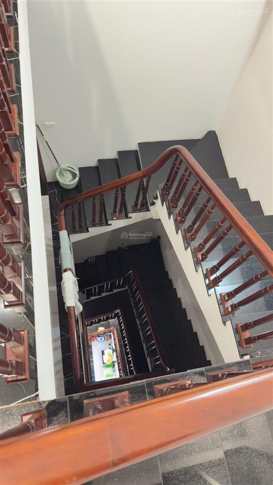 Giảm sốc phố chùa bộc, chỉ 8,8 tỷ(có tl) 40m2*5t, ôtô đỗ cửa, dân xây 2 thoáng, ful nội thất, ở vip