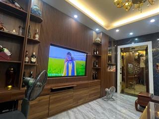 Nhà mới koong, chỉ 9,5t*48m2*6t, nguyễn lương bằng, thang máy nội thất ful, gần phố, ngõ thông, ở v