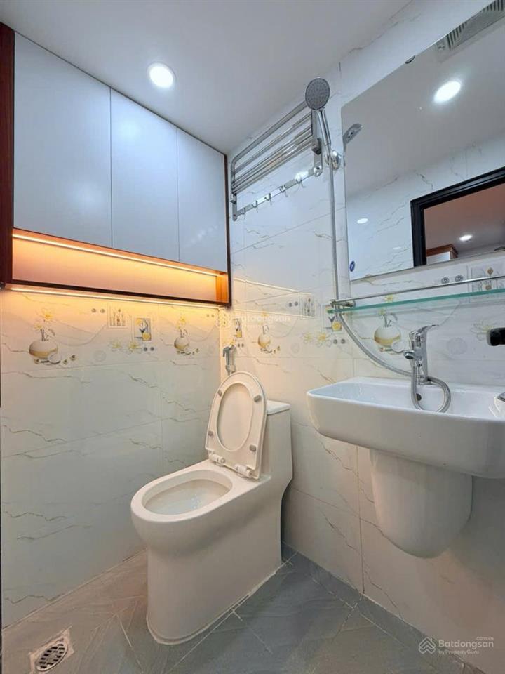 Chỉ 8,8tỷ( có tl) 48m2*5t, phố trần hữu tước, dân xây, ful nội thất, gần ô tô, gần hồ, ở cực sướng.