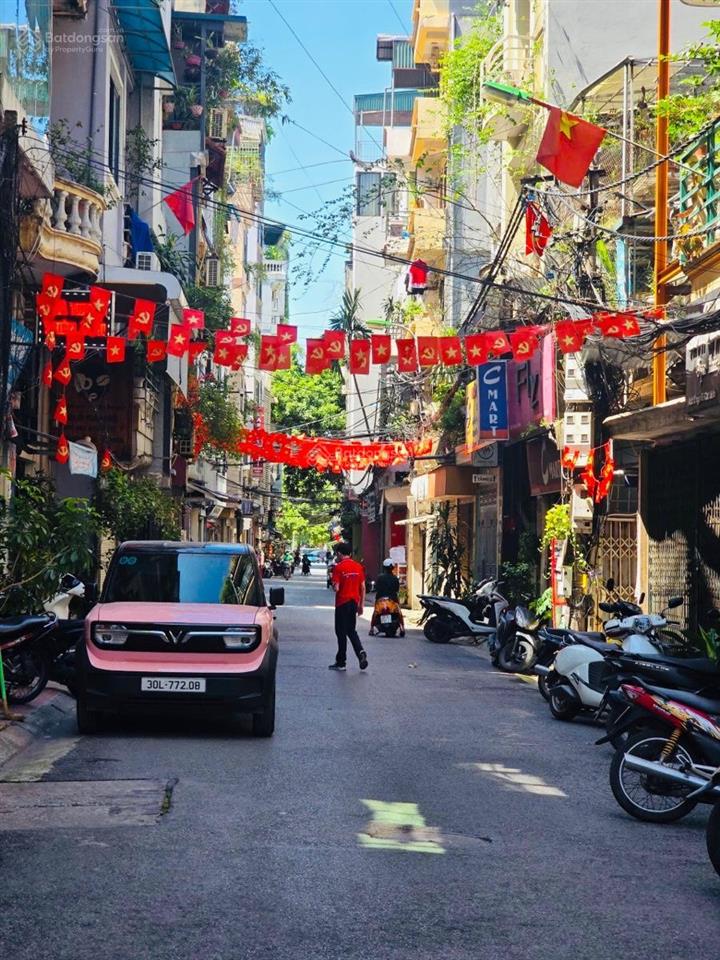 Siêu hiến! 8,8t( có tl) 30m²*6t, phố chùa láng, phân lô ô tô tránh, kd sầm uất, ngõ bàn cờ, ở vip.