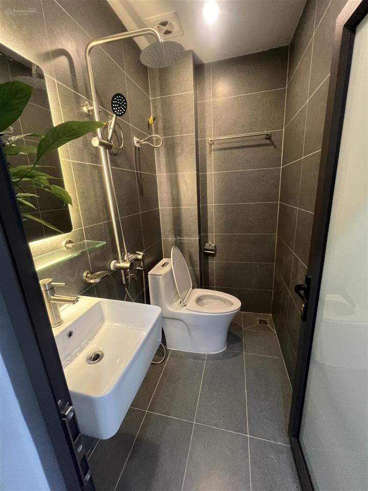 Giảm sốc! chỉ 9,2t( có tl) 40m2*6t, phố huỳnh thúc khánh, nhà mới thang máy ngõ thông, kdvp, ở vip