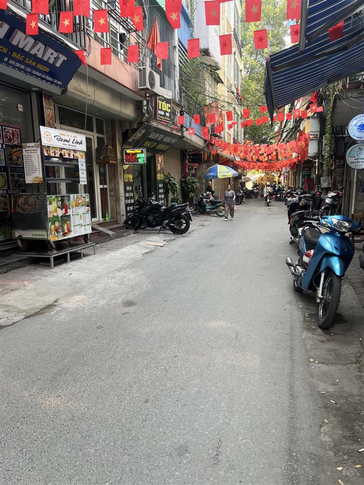 Hiếm! 38m²*6t, xã đàn, nhà mới thang máy, ful nội thất, gần phố ngõ thông, 2 thoáng, công năng đủ.