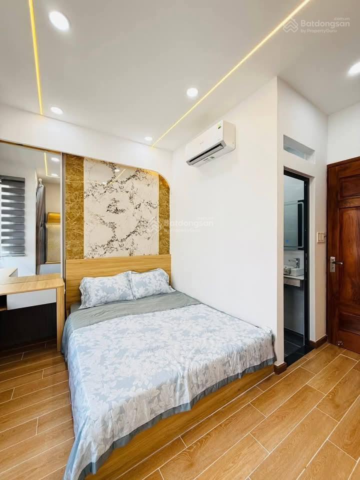 Siêu rẻ, 7,4tỷ(có tl) 48m2*5t, la thành nhà mới, ful nội thất, gần ôtô, ngõ thông, công năng đ đủ