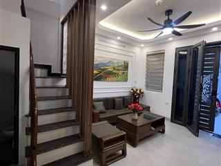 Siêu hiếm! 8tỷ(có tl) 48m2*4t, phố hào nam, dân xây, gần ô tô, ngõ thông, nội thất full ở sướng