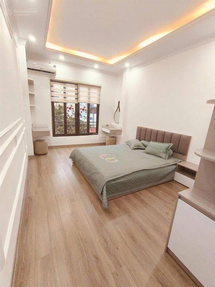 Cực hiếm! phố chùa láng, 32m2*6t, phân lô ô tô tránh, ngõ bàn cờ, ở kết hợp kd thì siêu đỉnh