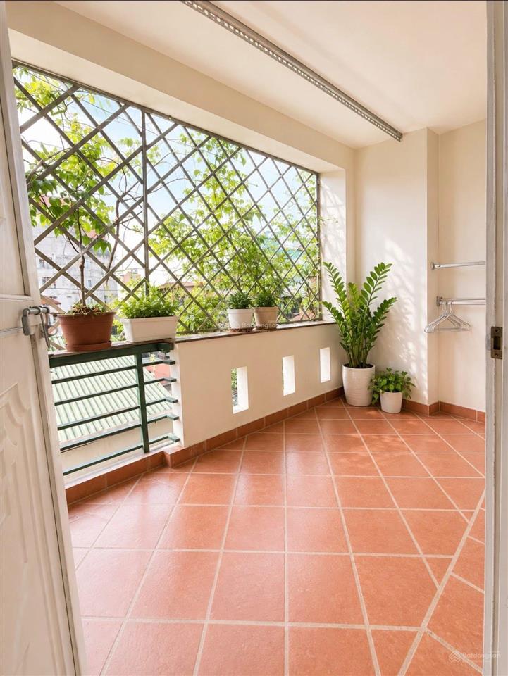 Cực hiếm! phố thái hà, 32m²*5t, dân xây, 2 thoáng gần phố, dân trí vip, full nội thất, ở cực vip.