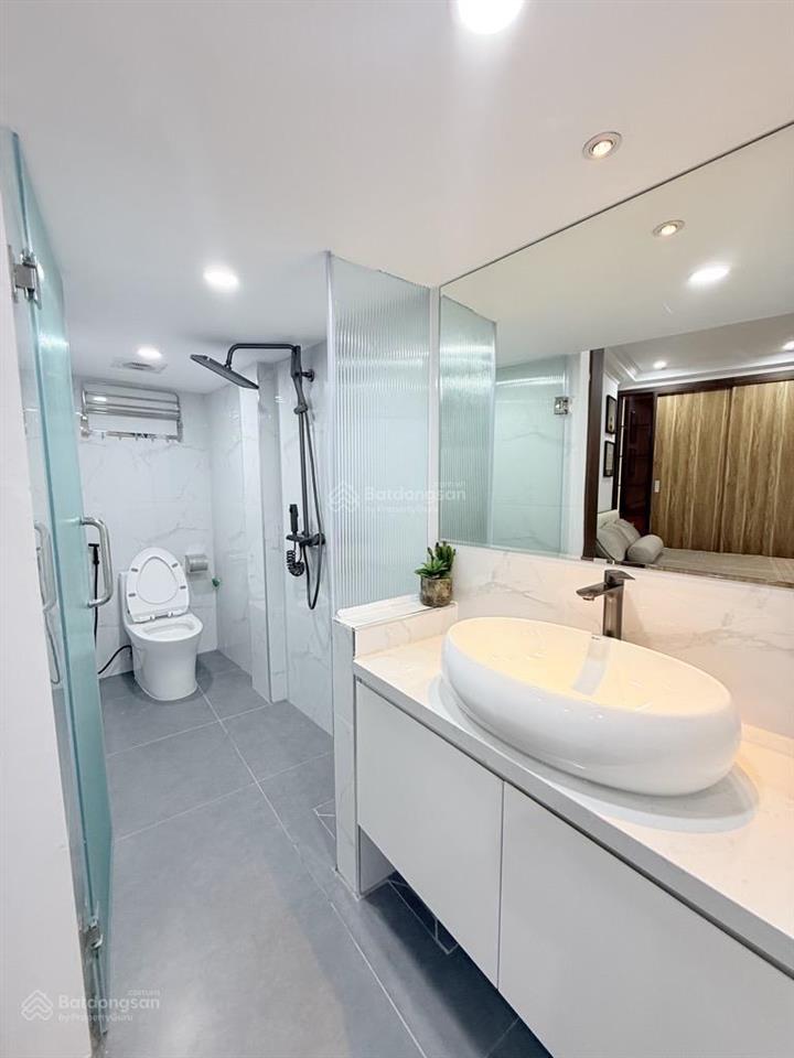 Giảm sốc 1,2 tỷ, phố thái thịnh, 32m²*5t, dân xây, 2 thoáng full nội thất, công năng đủ, ở vip.