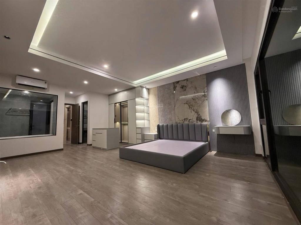 Vị trí vip! phố chùa bộc, 42m2*5t, dân xây, 2 thoáng, gần phố ngõ thông ful nội thất, ở cực vip.