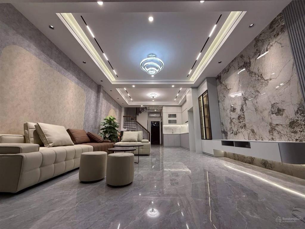 Giảm sốc 1 tỷ, phố yên lãng, 45m²*5t, dân xây, 2 thoáng gần phố, full nội thất công năng đủ, ở vip