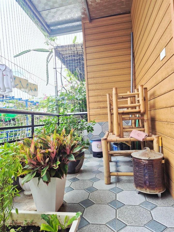 Siêu hiếm! chùa láng 40m²*5t, phân lô ô tô đỗ cửa, vào nhà, ngõ bàn cờ, full nội thất, ở cực vip.