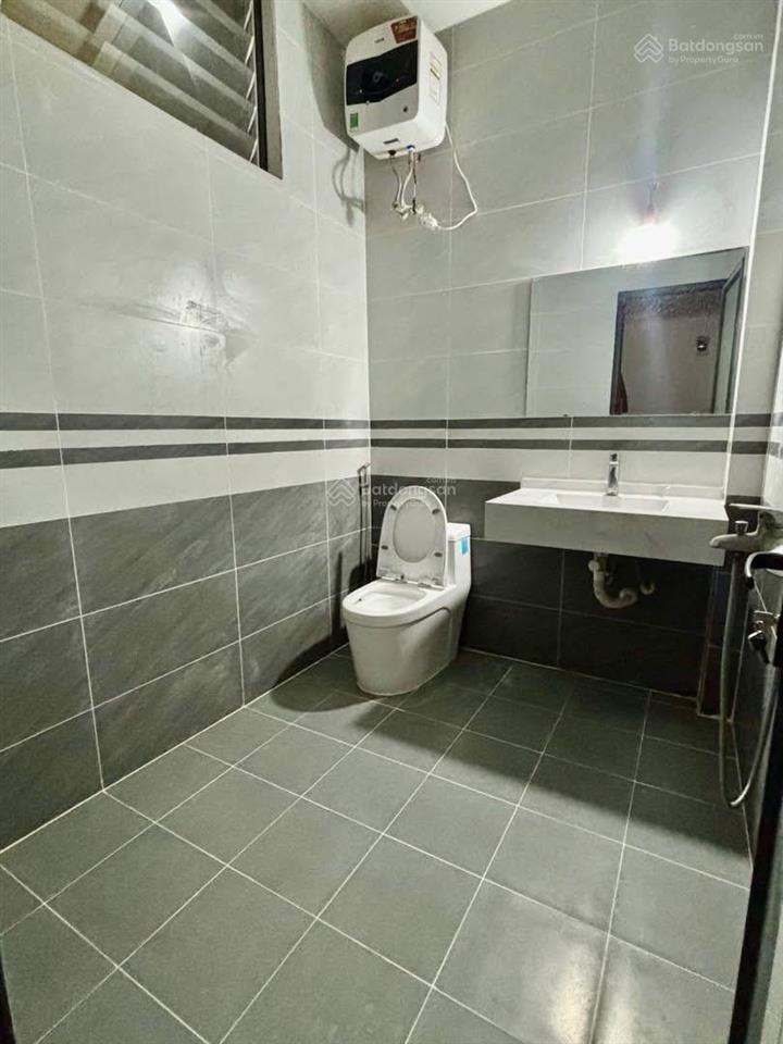 Nhà đẹp! huỳnh thúc kháng, 40m²*6t, nội thất full, thang máy, lô góc ngõ thông, kd, ở cực vip.