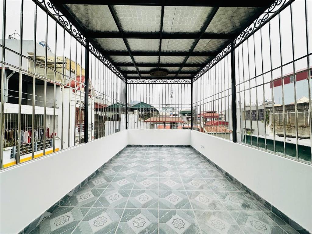 Siêu hiếm! phố chùa láng, 35m2*6t, ô tô tránh, ngõ thông kd sầm uất, nội thất ful, công năng đ đủ.