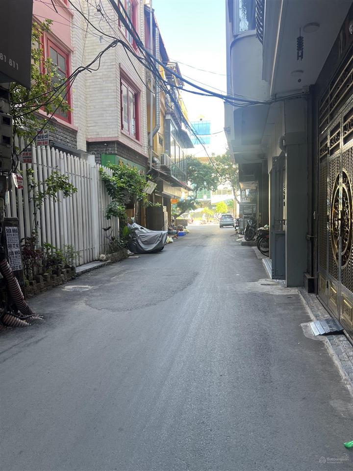 Nhà mới đẹp! phố hào nam 45m*6t, thang máy, nội thất full, gần ô tô, ngõ thông, kd công năng đủ