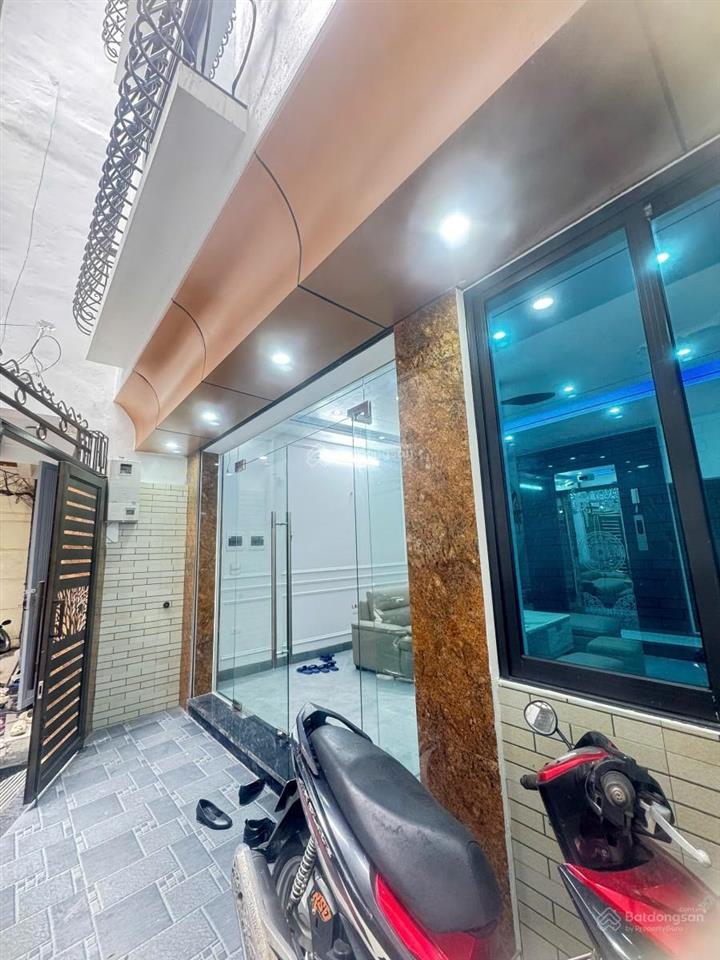 Giảm sốc 1,5 tỷ, tôn đức thắng, 38m2*5t, nhà mới đập hộp, nội thất ful, ngõ thông, gần phố, ở vip.