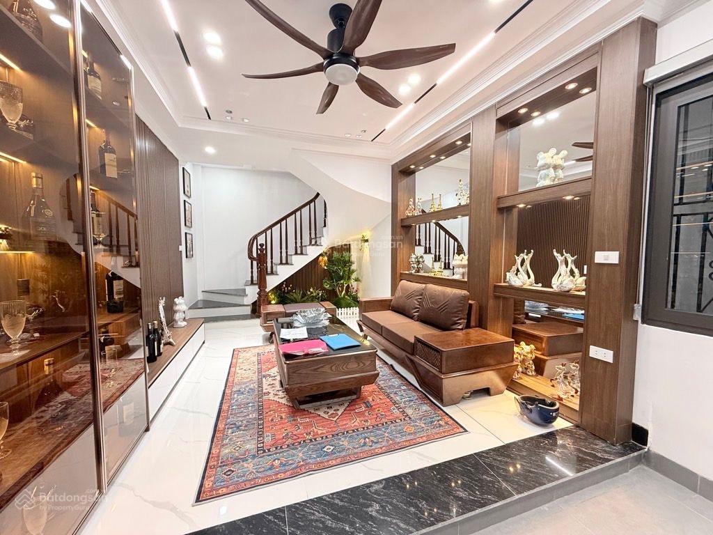 Phố vip nhà đẹp! hào nam 52m²*5t, lô góc ngõ thông, nội thất full, kd ô tô gần, công năng đủ
