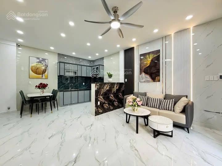 Vị trí cực đỉnh! phố xã đàn 40m2*5t, lô góc ngõ thông, gần ô tô, gần hồ, kd công năng đ đủ, ở vip.