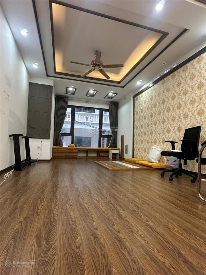 Phố vip láng hạ! 40m²*6t, thang máy nhà đẹp nội thất full, gần phố ngõ thông, dân cư vip, ở sướng.