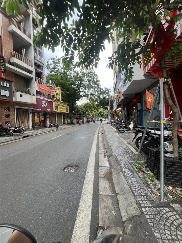 Siêu hiếm! chùa bộc 40m2*5t, dân xây lô góc, gần phố ngõ thông, kd nhỏ, nội thất full, ở sướng.