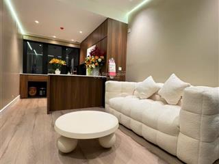 Hiếm! phố hào nam, 38m2*5t, dân xây 2 thoáng, gần ô tô, ngõ thông, nội thât ful, kd công năng đ đủ.