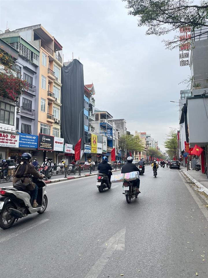 Thông số nhiều ưu điểm! xã đàn 38m2*5t, dân xây, 20m ra mặt phố, ngõ thẳng, 2 thoáng, ở sướng.