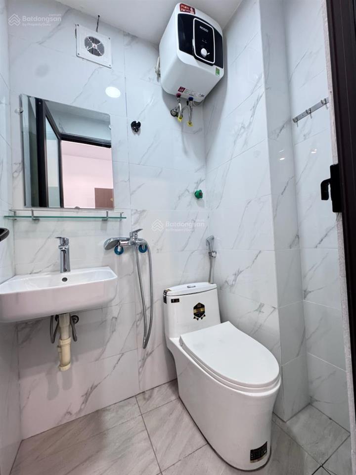 Cực hiếm! trần hữu tước 42m2*5t, lô góc, gần ô tô, gần hồ, dân xây, nội thất ful, công năng đ đủ.
