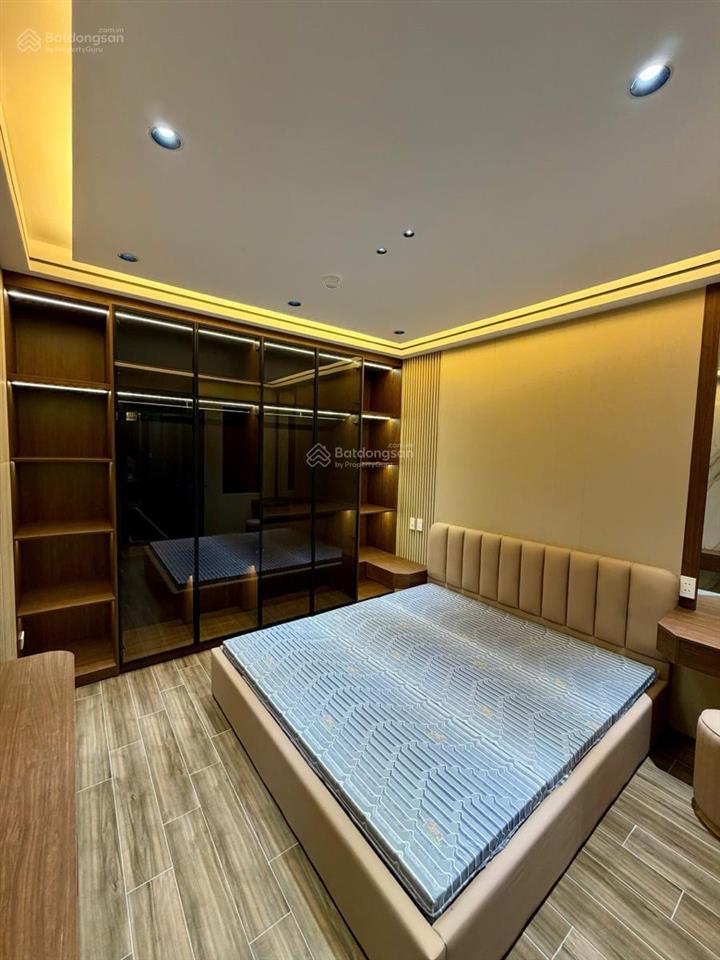 Giảm sốc 2t, tôn thất tùng, 46m*7t, thang máy nhà mới, nội thất ful, ngõ thông, gần phố, ở cực vip.