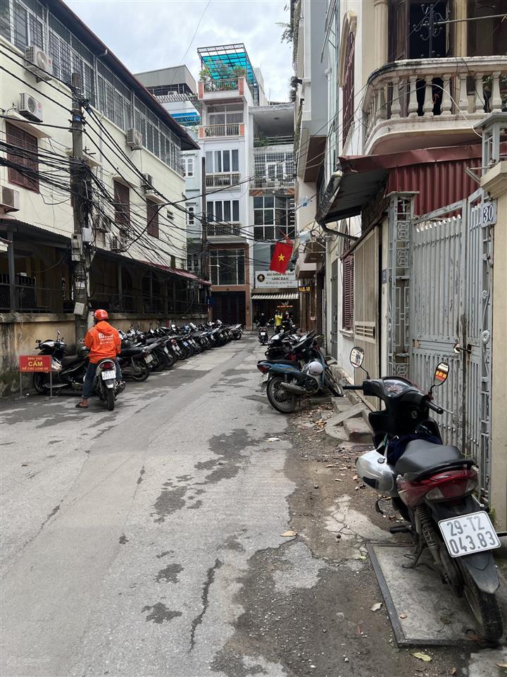 Giảm sốc 1,2 tỷ! nhà mới đẹp, phố yên lãng, 38m2*6t, gần ô tô, 2 thoáng, nội thất full, ở sướng.