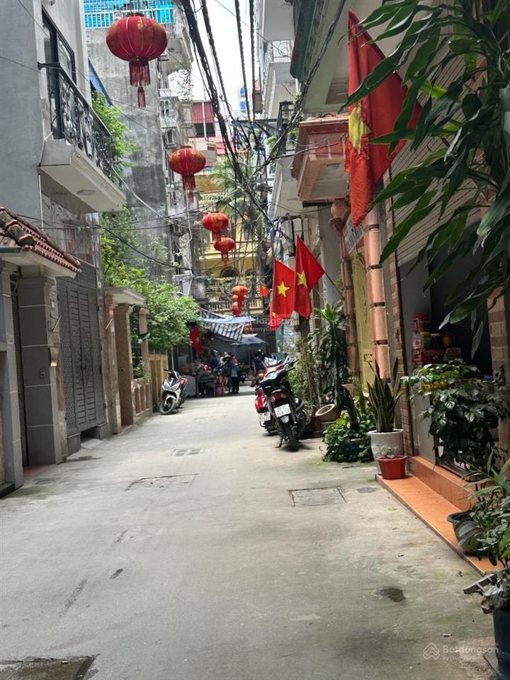 Giảm sốc 1,5 tỷ! phố vip láng hạ, nhà mới, thang máy, nội thất ful, sát ô tô, ngõ thông, ở cực vip