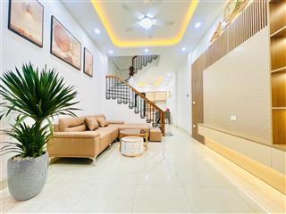 Giảm sốc phố vip thái hà! 40m2*5t, dân xây 2 thoáng, sát ô tô, ngõ thông, nội thất ful, ở cực vip