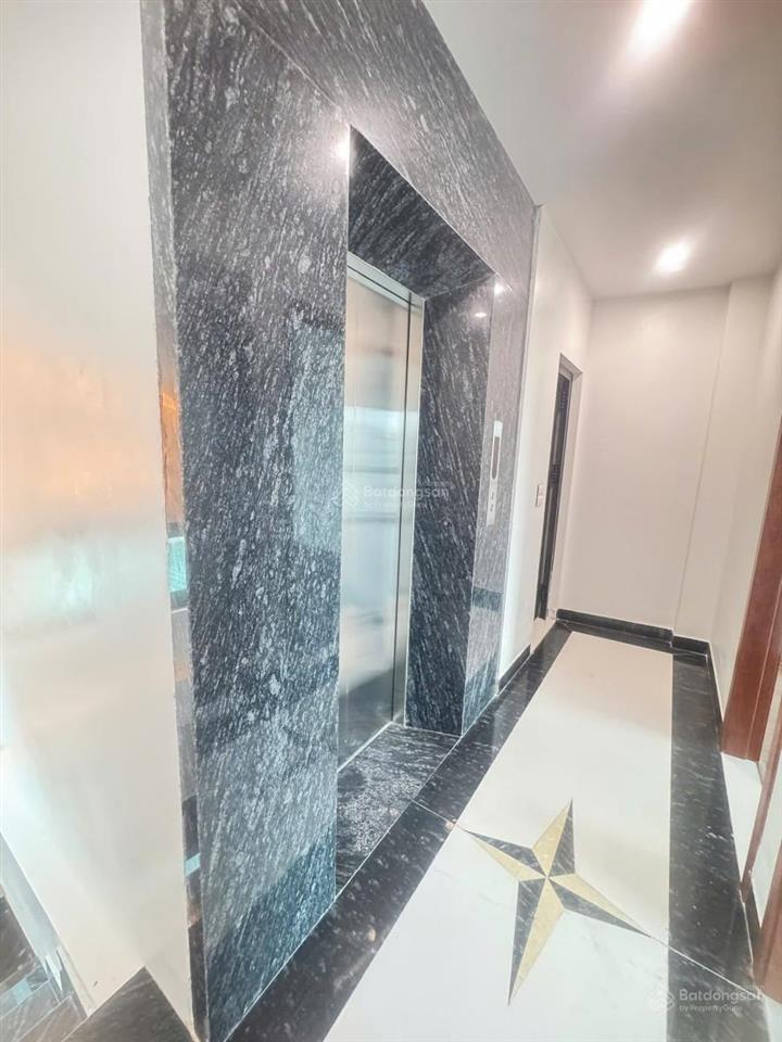 Nhà mới đập hộp! phố yên lãng, 42m2*6t, thang máy, nội thất full, gần phố ngõ thông, công năng đủ.