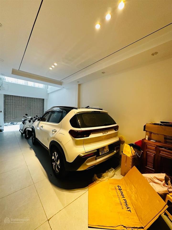 Quá hiếm! phố vip chùa láng, 36m2*6t, trước cửa ô tô tránh, ngõ thông, ở kết hợp kd siêu vip